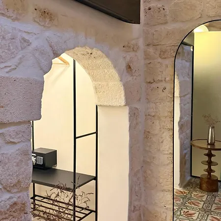 Casa Lenta オストゥーニ